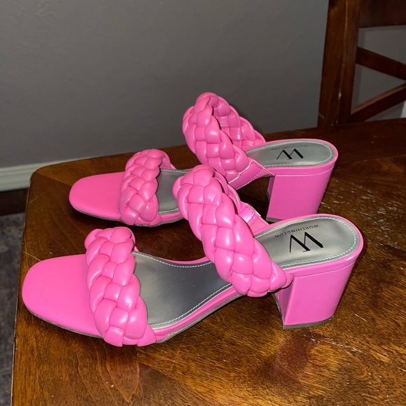 PINK 💓Block Heels - Picture 2 of 4